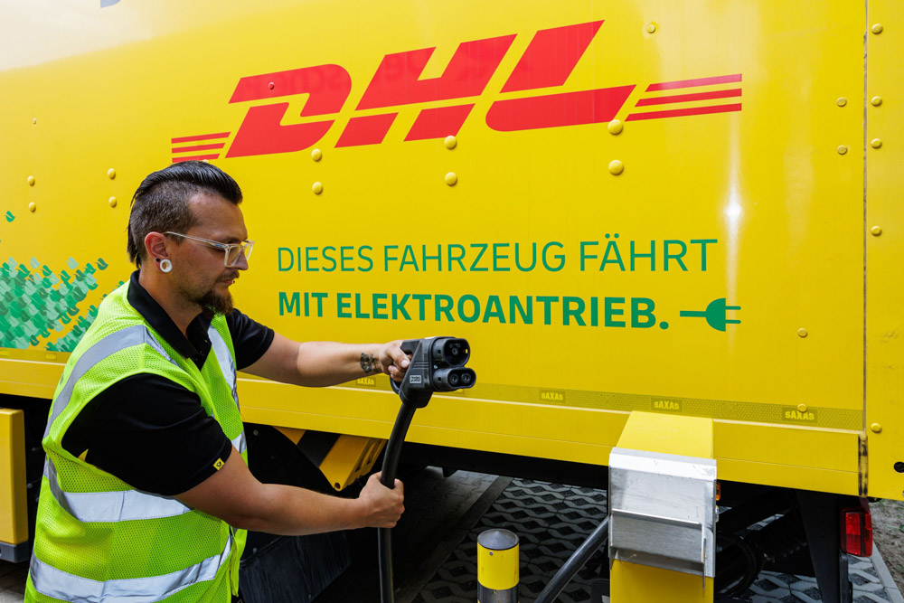 E ON Baut Lkw Schnelllader In DHL Verteilzentren Electrive Net