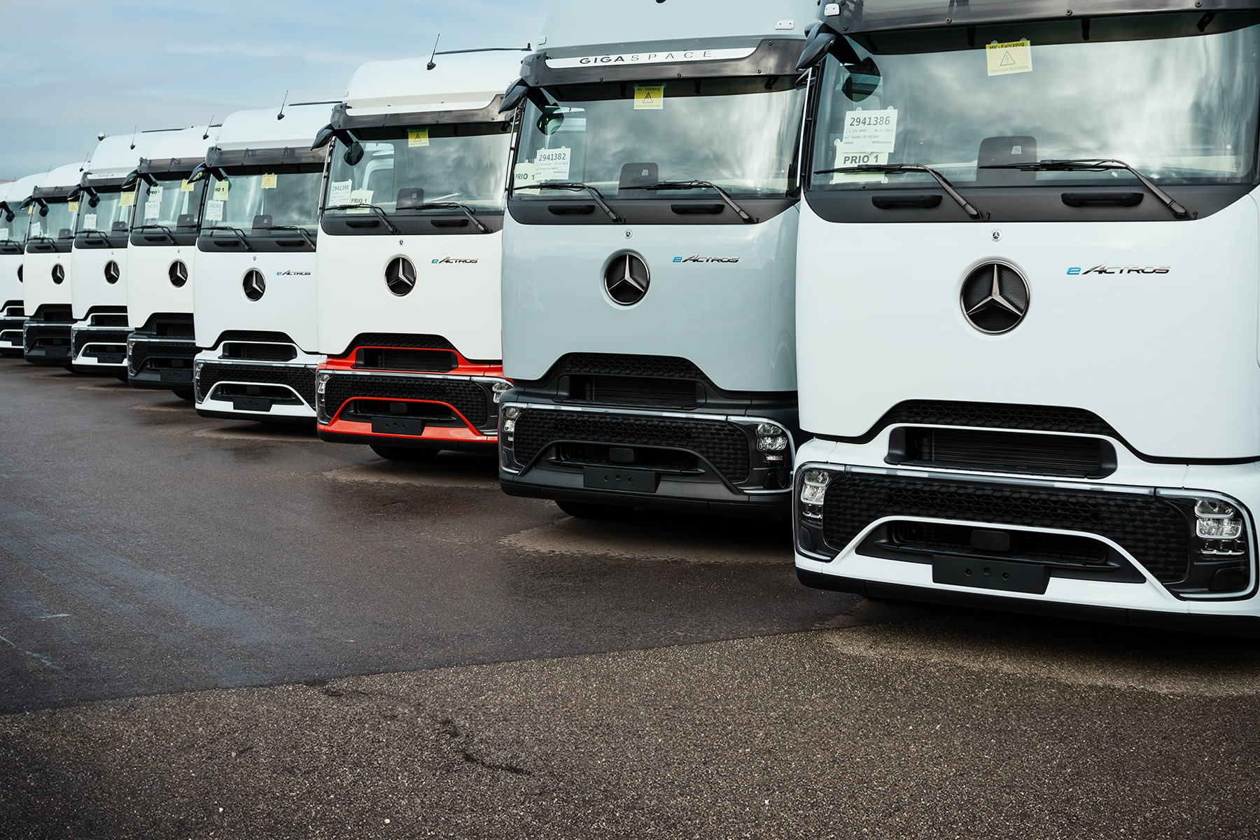 Daimler-Truck-bringt-eActros-600-in-eigene-Lkw-Mietflotte