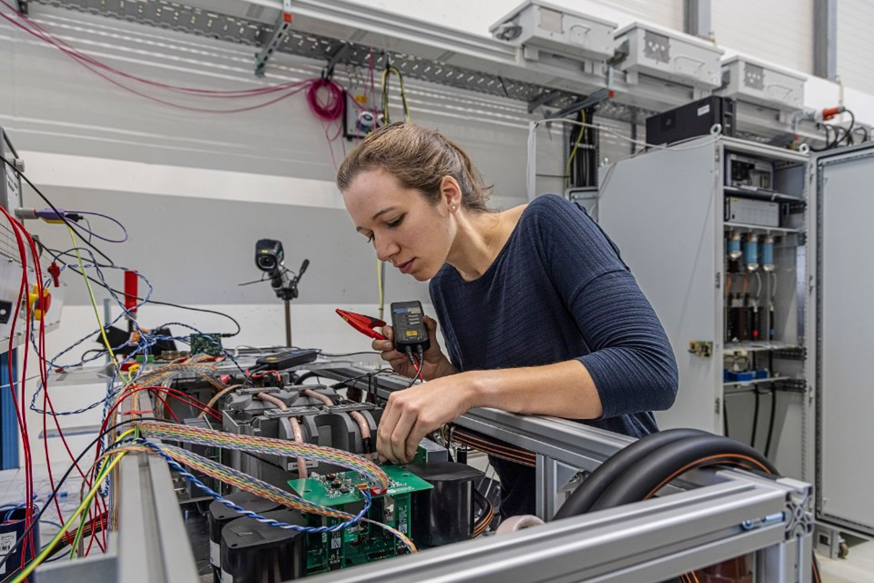 „MS-Tankstelle“: Forscher entwickeln günstigere Megawatt-Schnelllader